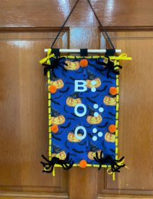 small 10 x 15 inch version of No Sew Halloween Boo Wall hanging or table runner